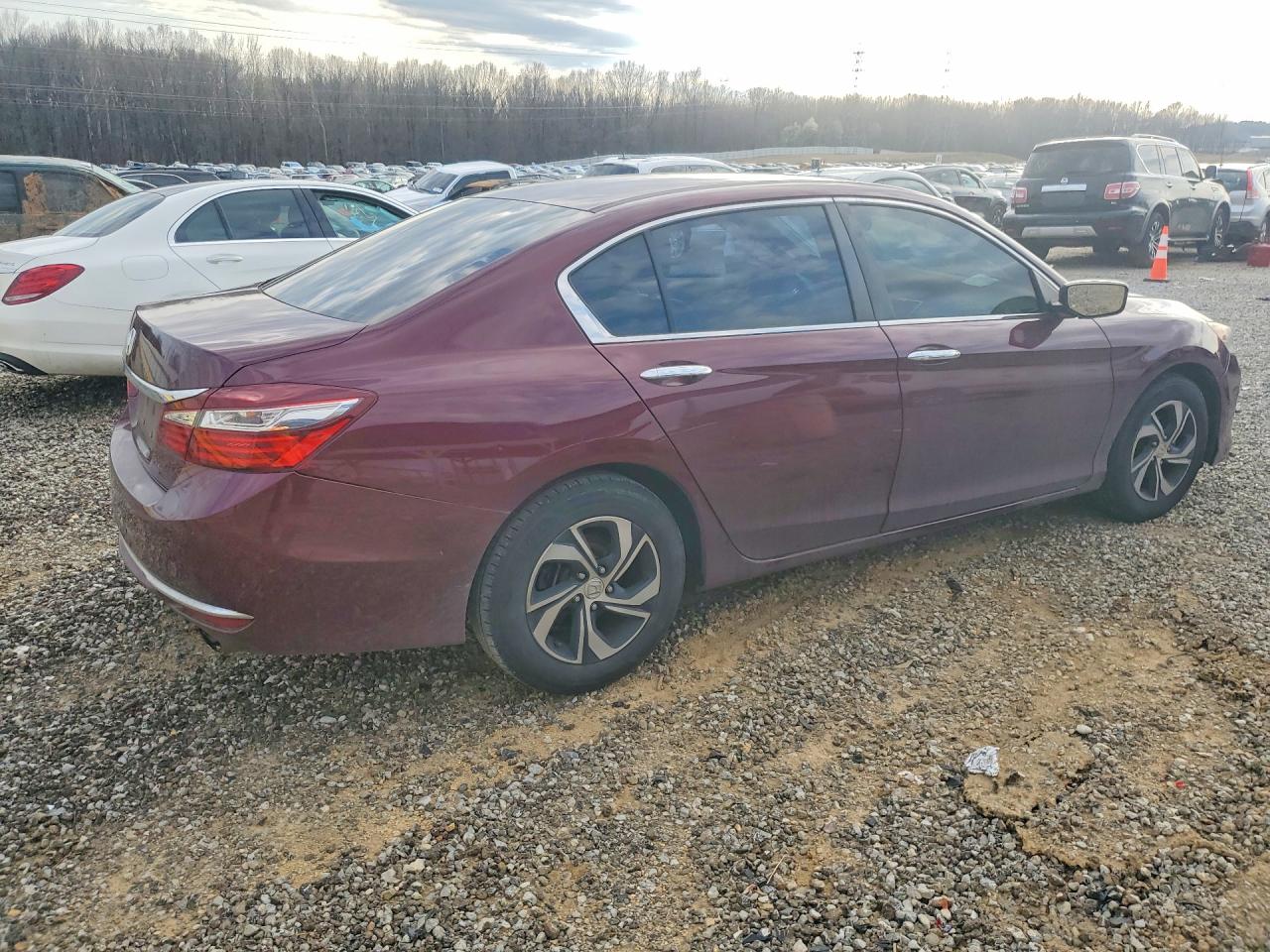 2017 HONDA ACCORD LX photo 5