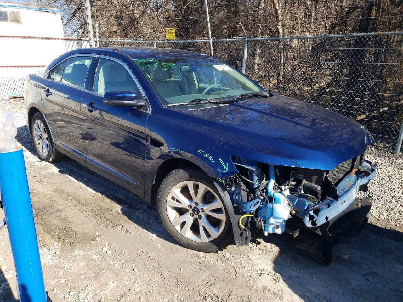 2012 FORD TAURUS SEL photo 4