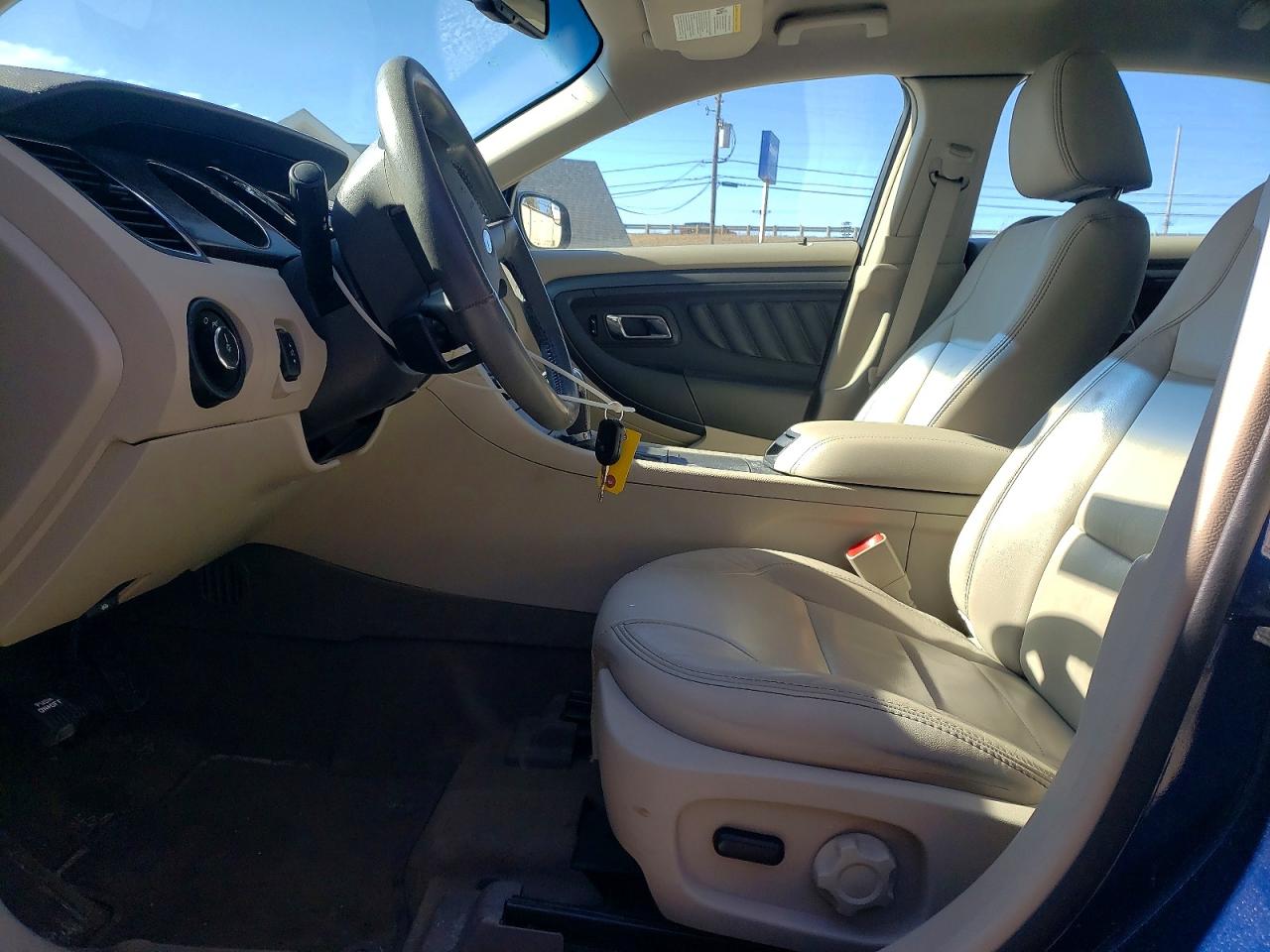 2012 FORD TAURUS SEL photo 7