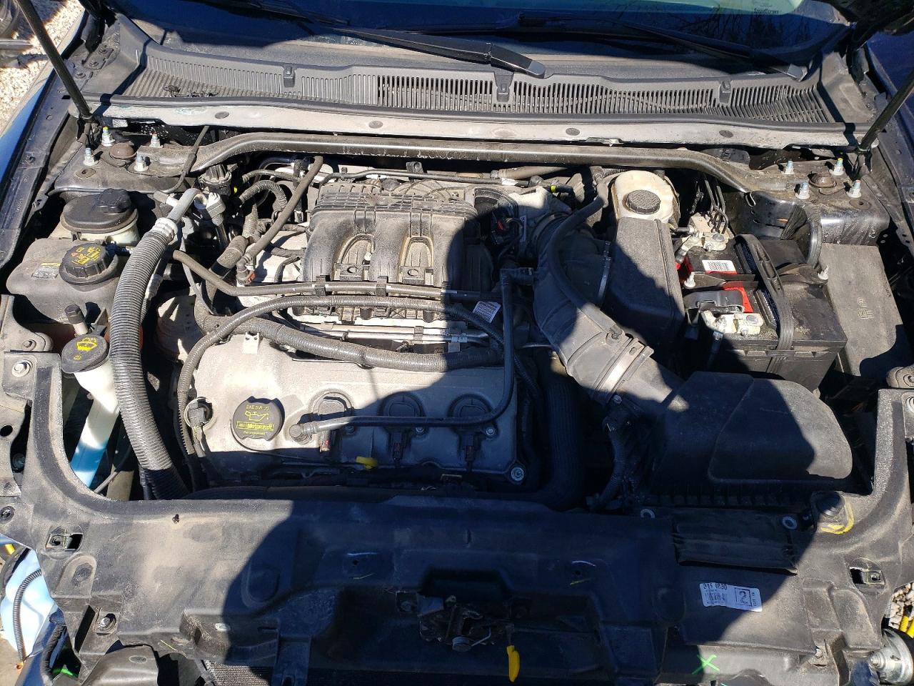 2012 FORD TAURUS SEL photo 11
