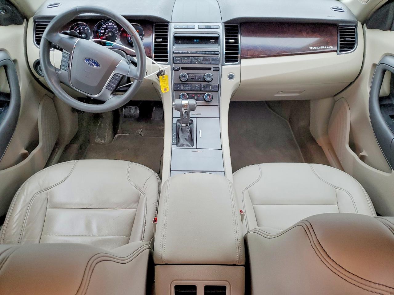 2012 FORD TAURUS SEL photo 8