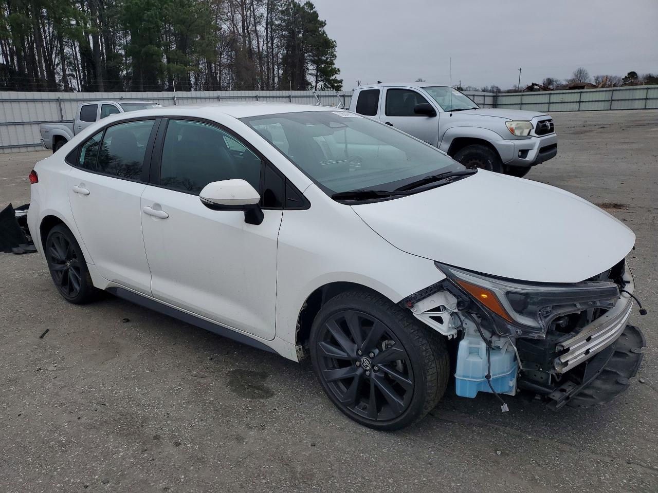 2023 TOYOTA COROLLA SE photo 4