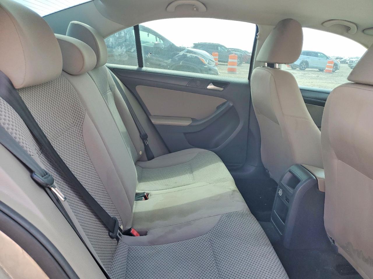 2014 VOLKSWAGEN JETTA BASE photo 19