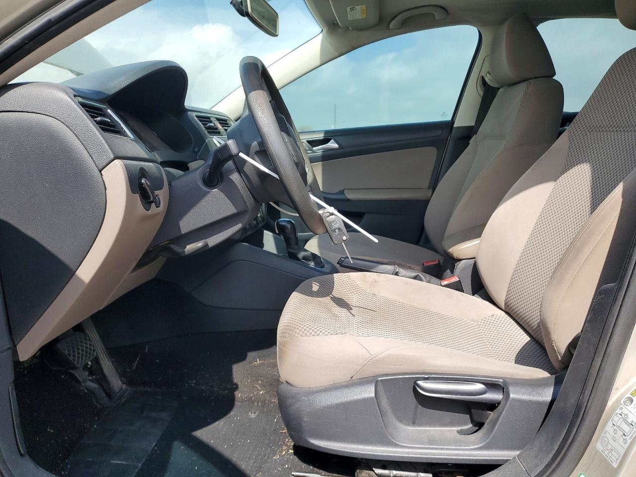 2014 VOLKSWAGEN JETTA BASE photo 13