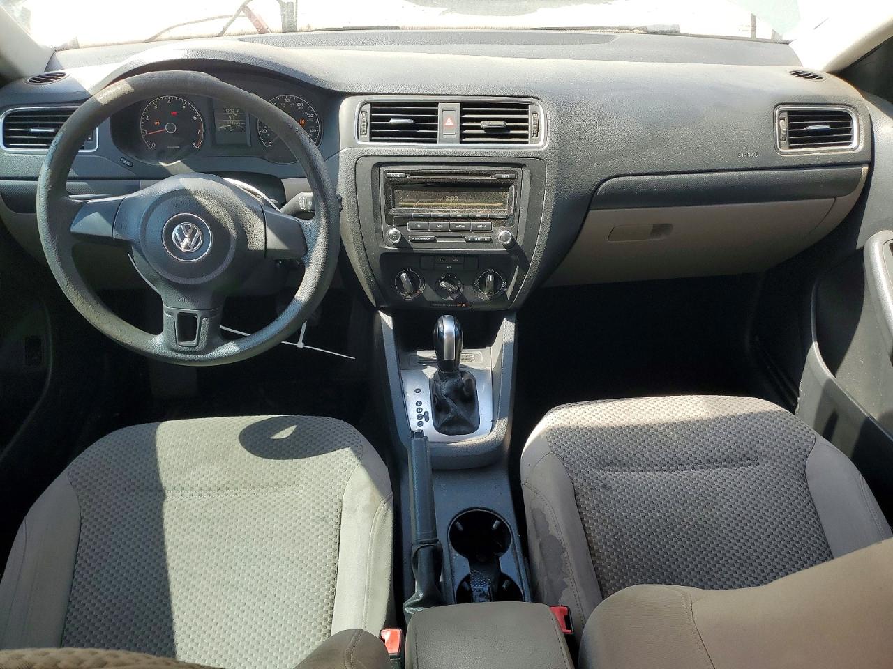 2014 VOLKSWAGEN JETTA BASE photo 15