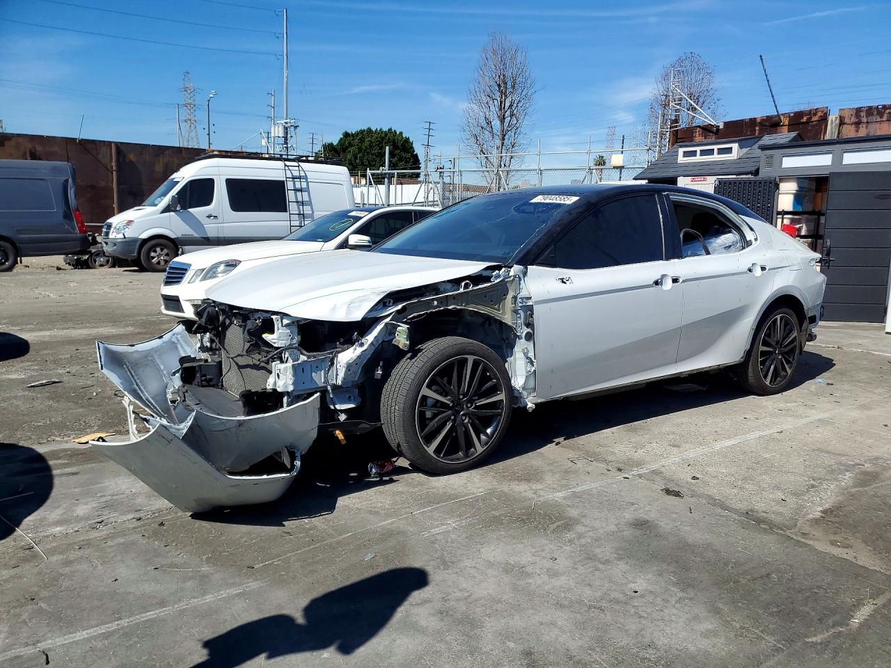 2019 TOYOTA CAMRY