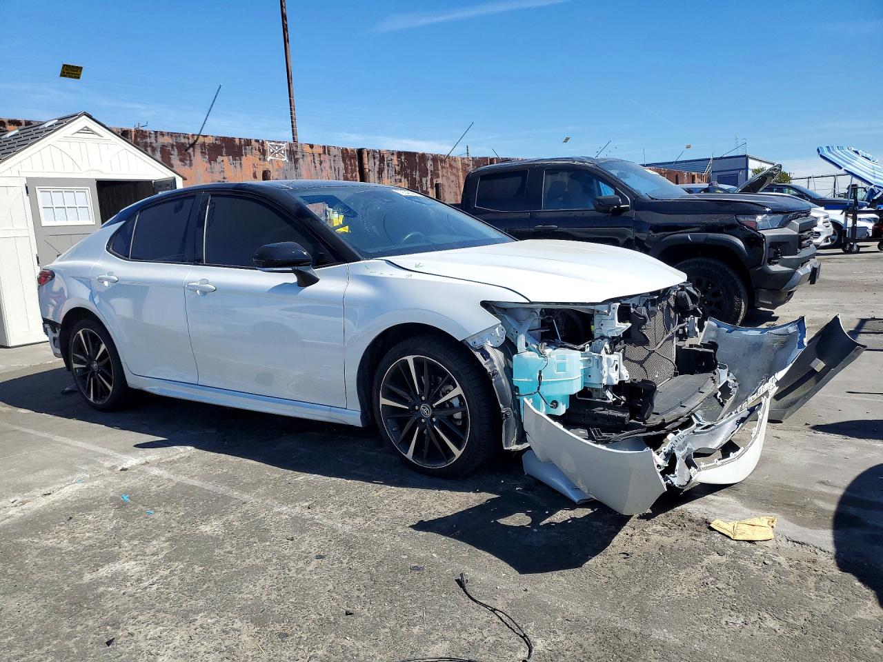 2019 TOYOTA CAMRY XSE photo 7
