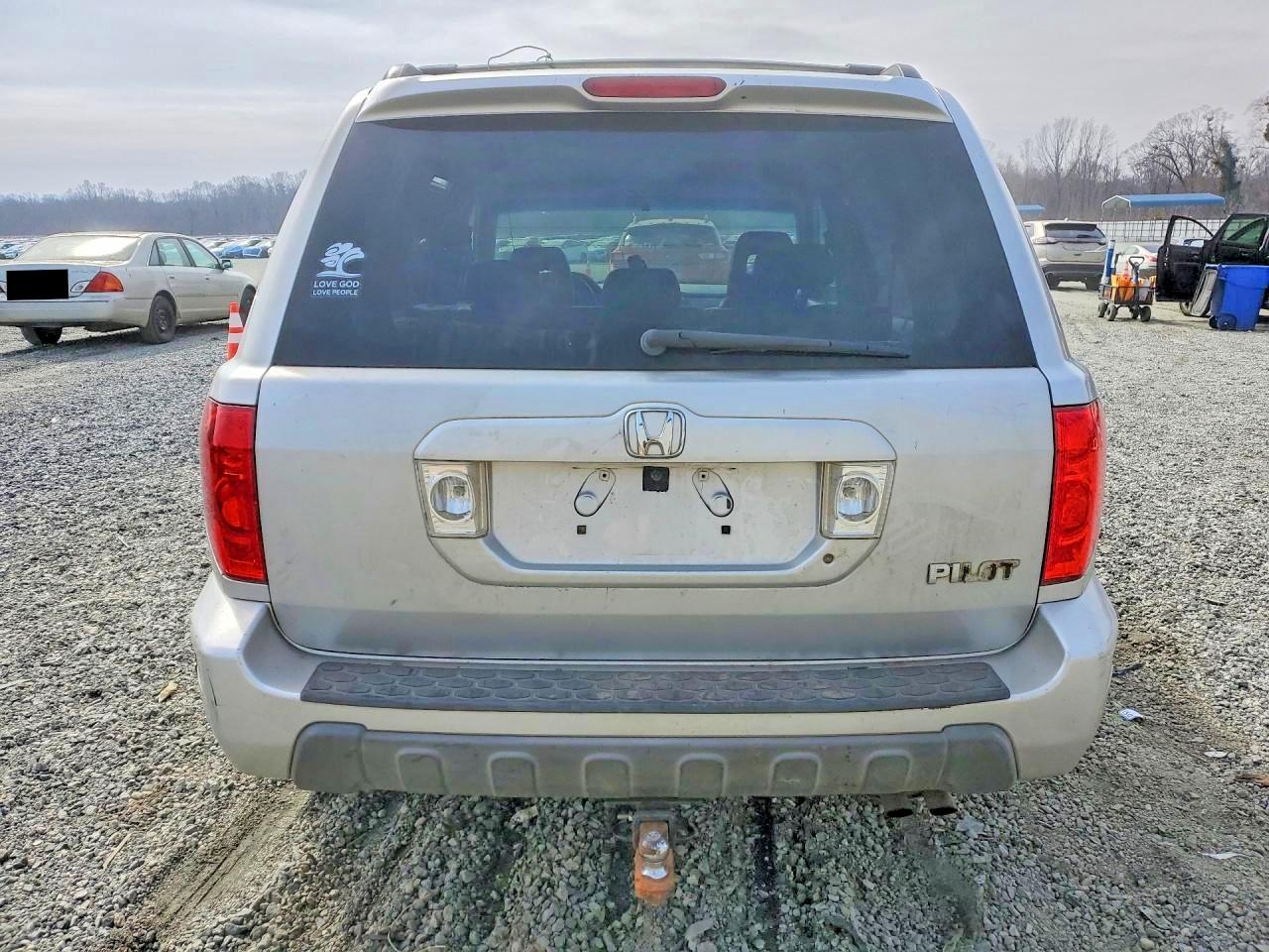 2003 HONDA PILOT photo 11