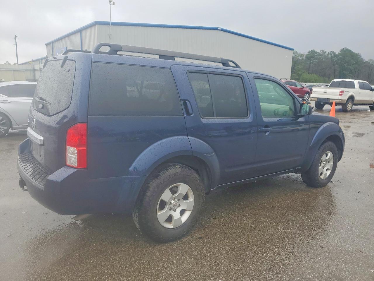 2008 NISSAN PATHFINDER S photo 3