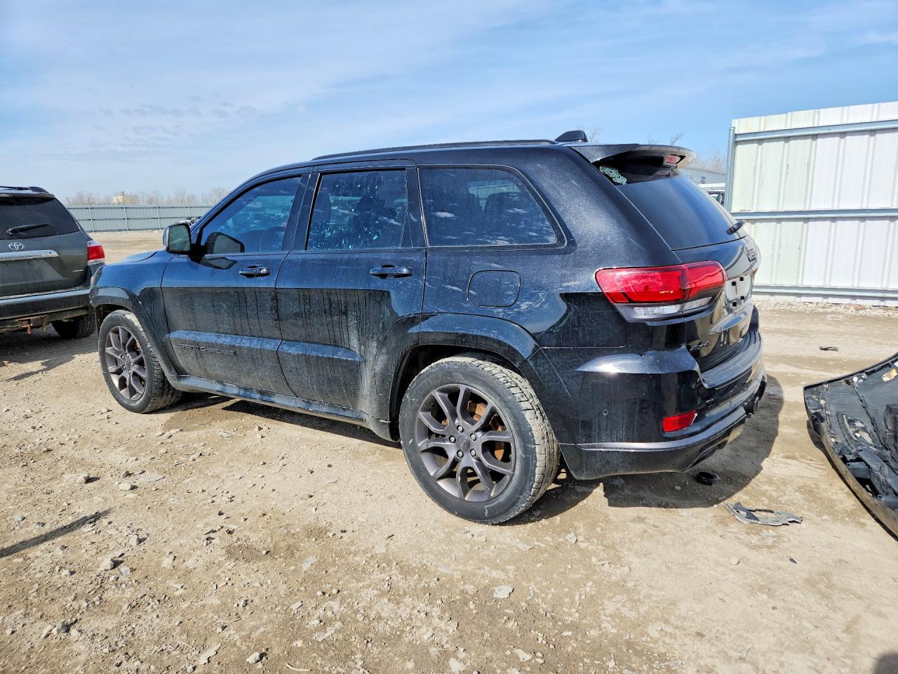 2020 JEEP GRAND CHEROKEE OVERLAND photo 3