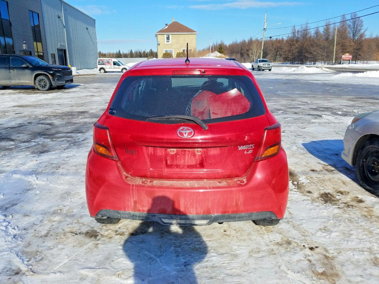 2017 TOYOTA YARIS 5-DOOR L photo 6