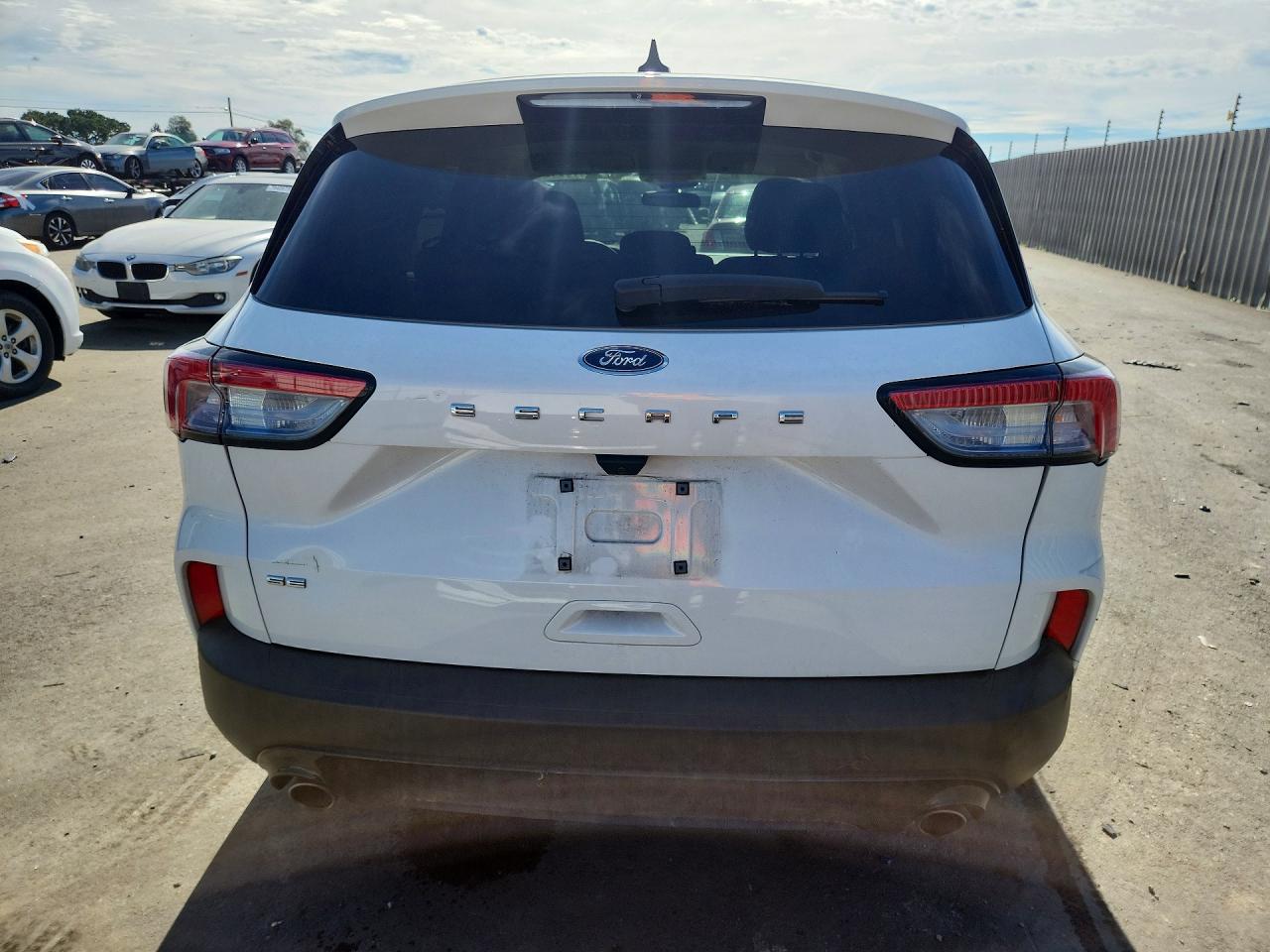 2022 FORD ESCAPE SE photo 11