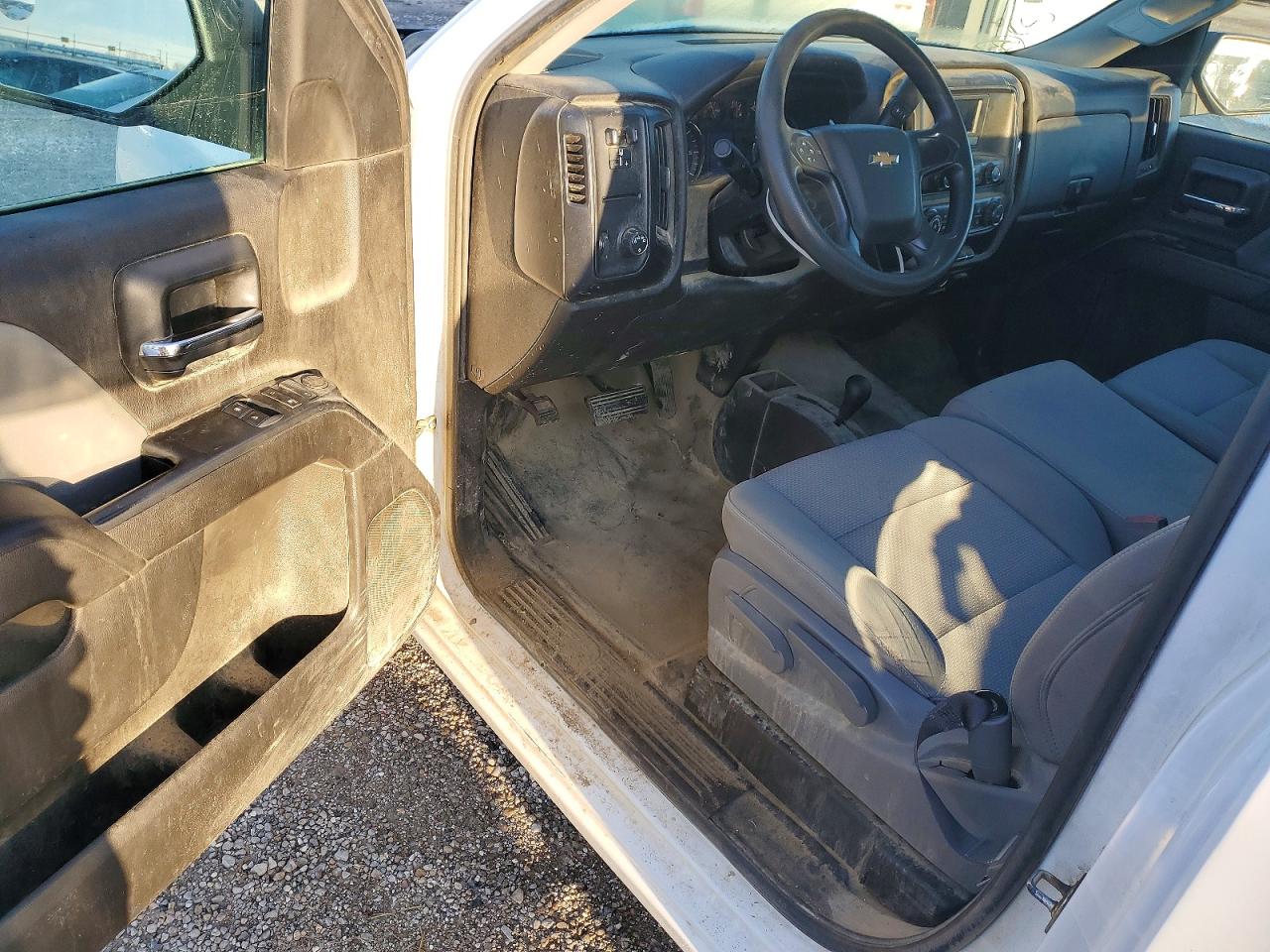 2017 CHEVROLET SILVERADO K1500 photo 15