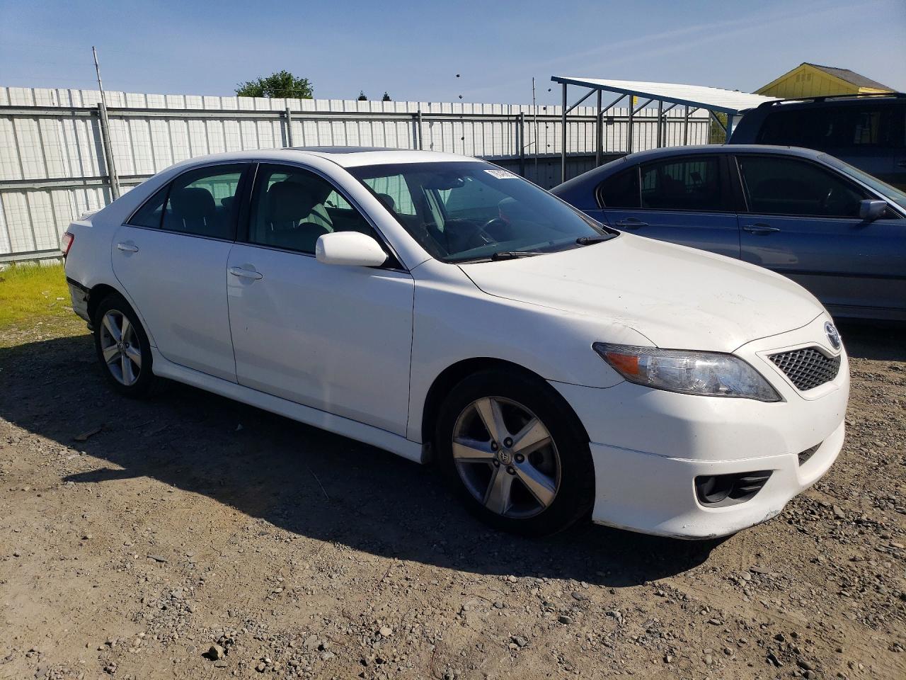 2011 TOYOTA CAMRY SE photo 7