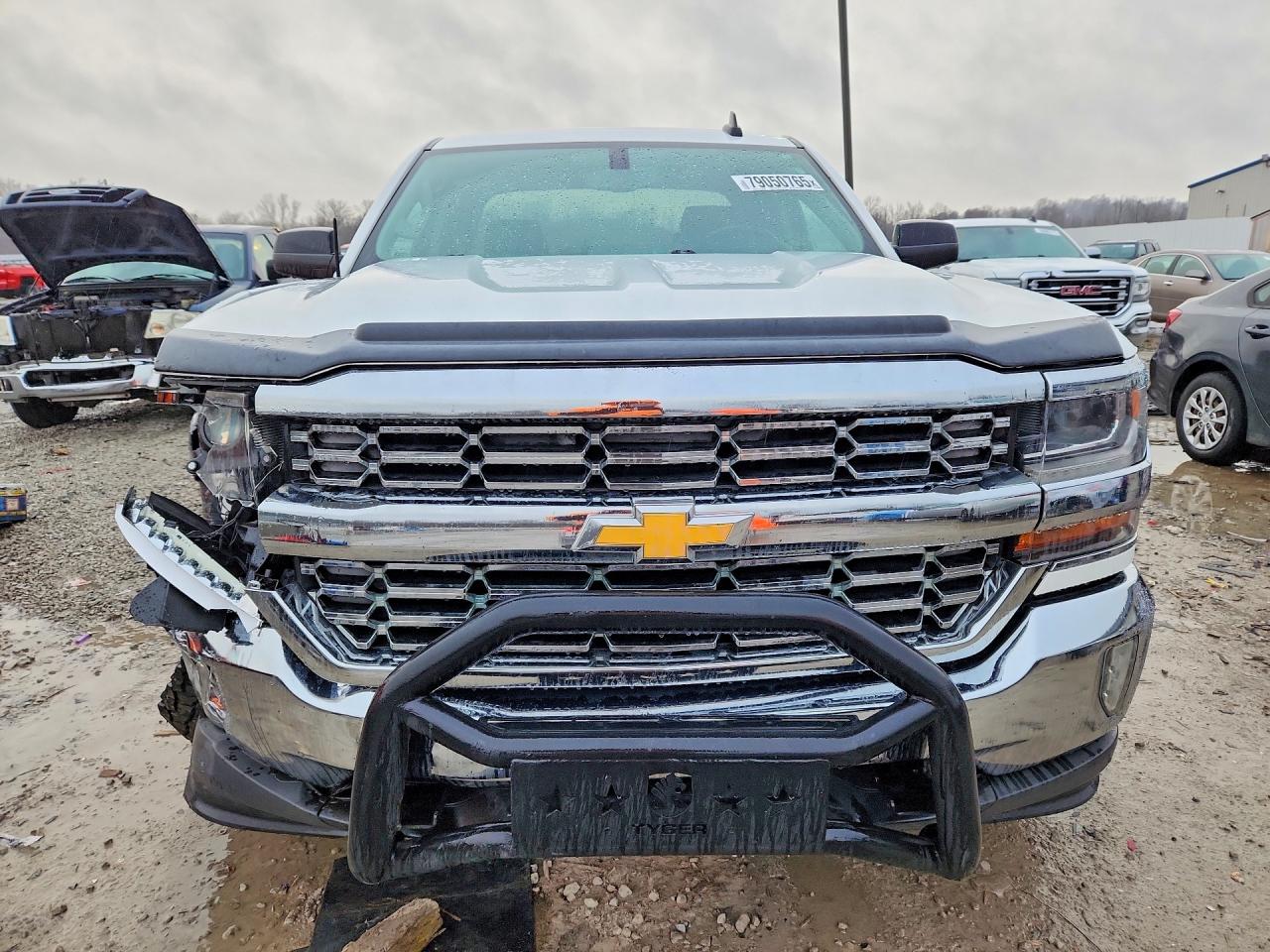 2016 CHEVROLET SILVERADO K1500 LT photo 9