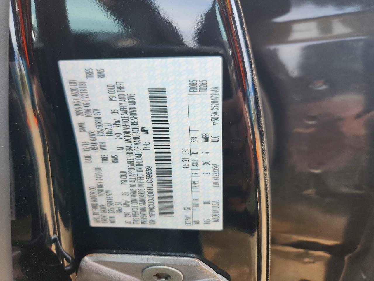 2017 FORD ESCAPE TITANIUM photo 37