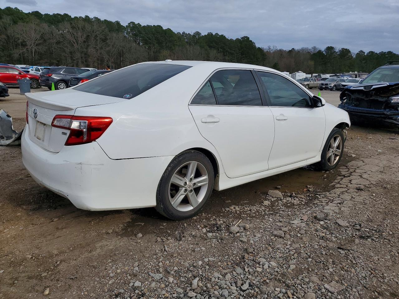 2012 TOYOTA CAMRY photo 7