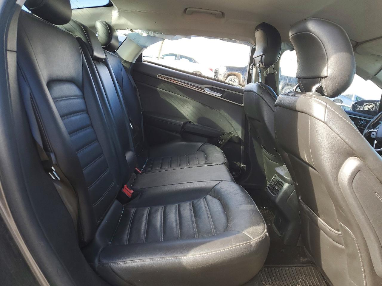 2013 FORD FUSION SE photo 10