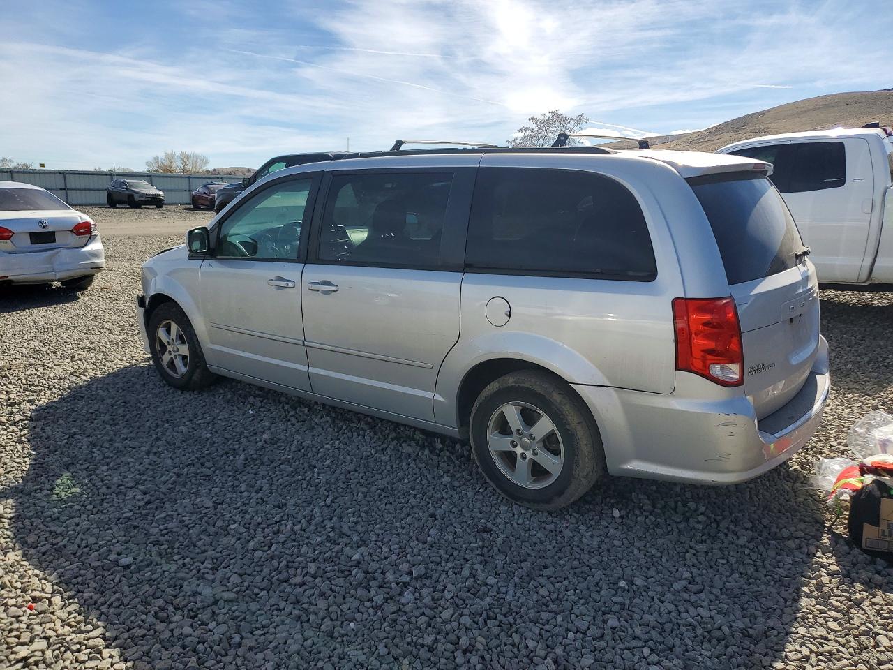 2012 DODGE GRAND CARAVAN SXT photo 3