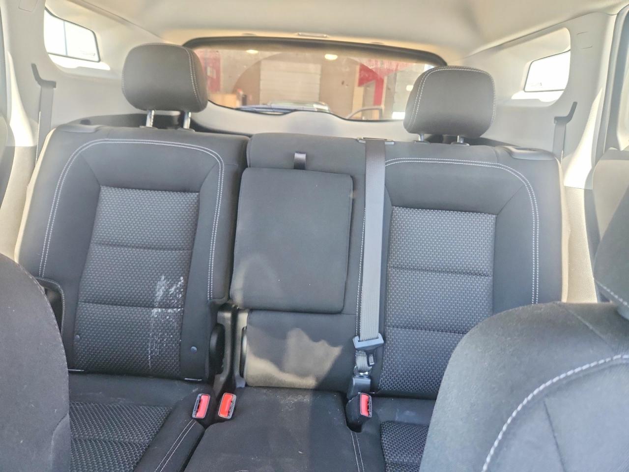 2024 GMC TERRAIN SLE photo 10