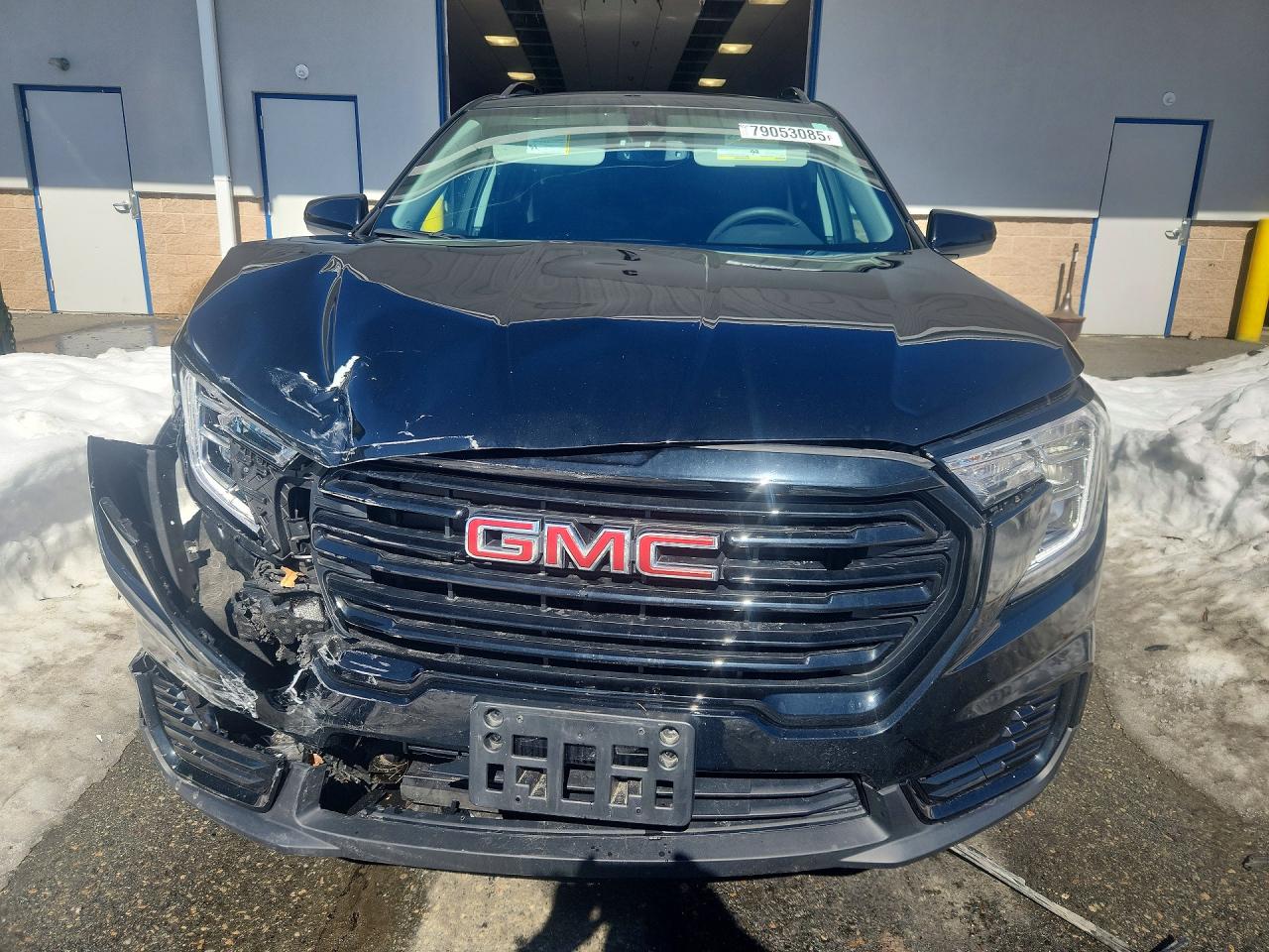 2024 GMC TERRAIN SLE photo 5