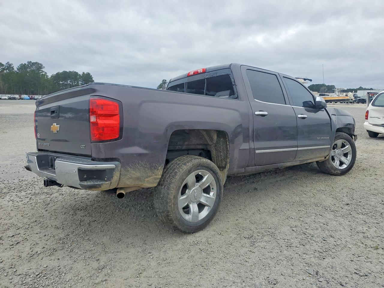 2015 CHEVROLET SILVERADO C1500 LTZ photo 7