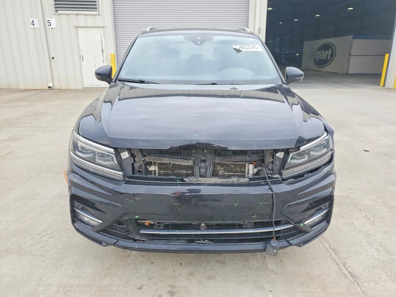 2020 VOLKSWAGEN TIGUAN SEL PREMIUM R-LINE photo 5