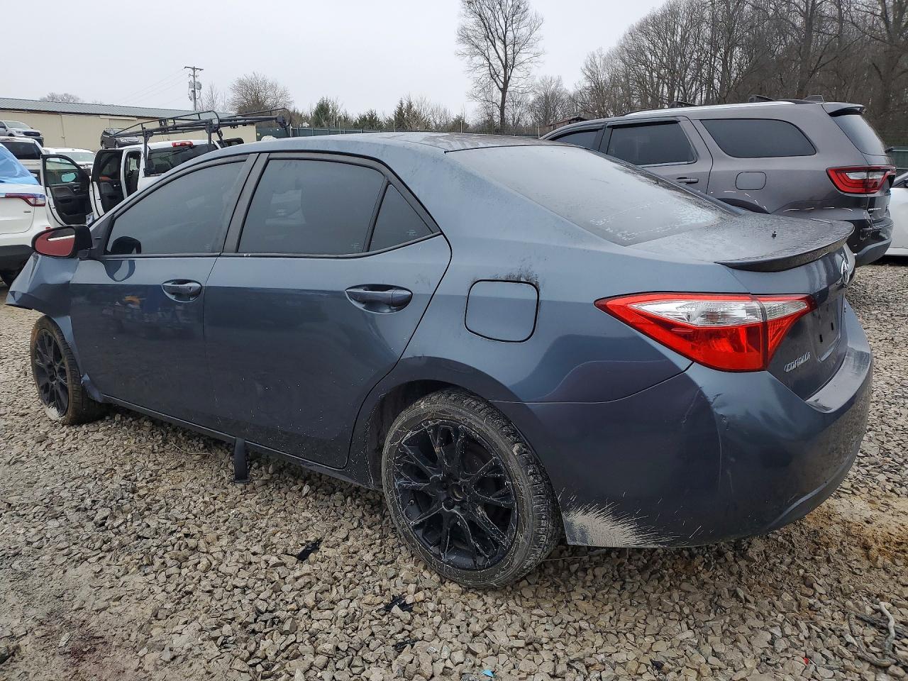 2014 TOYOTA COROLLA S photo 2