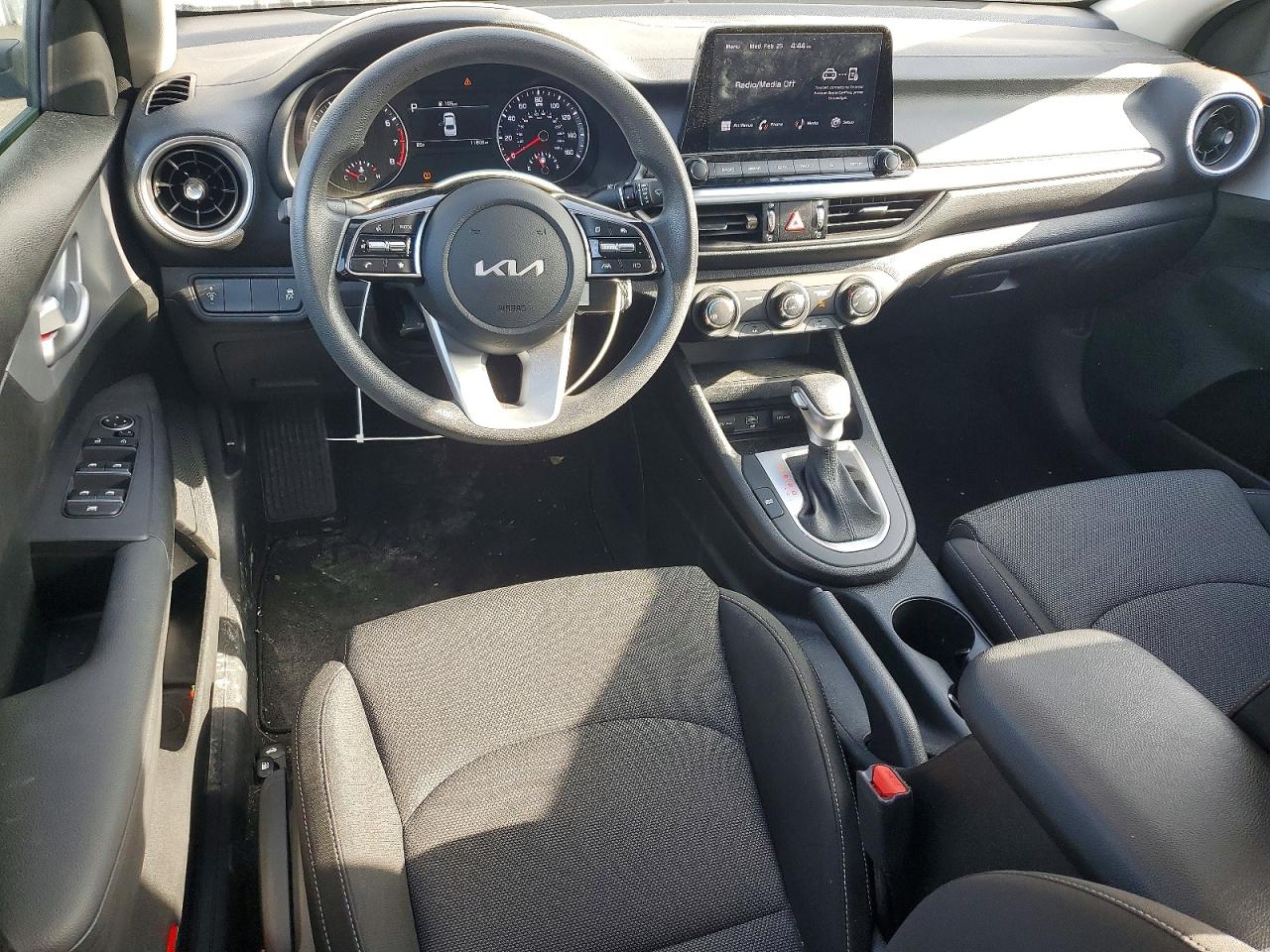 2023 KIA FORTE LXS photo 8
