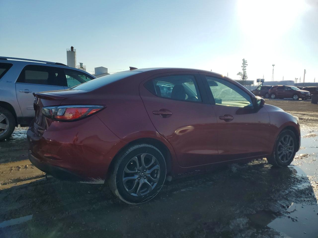 2019 TOYOTA YARIS LE photo 5
