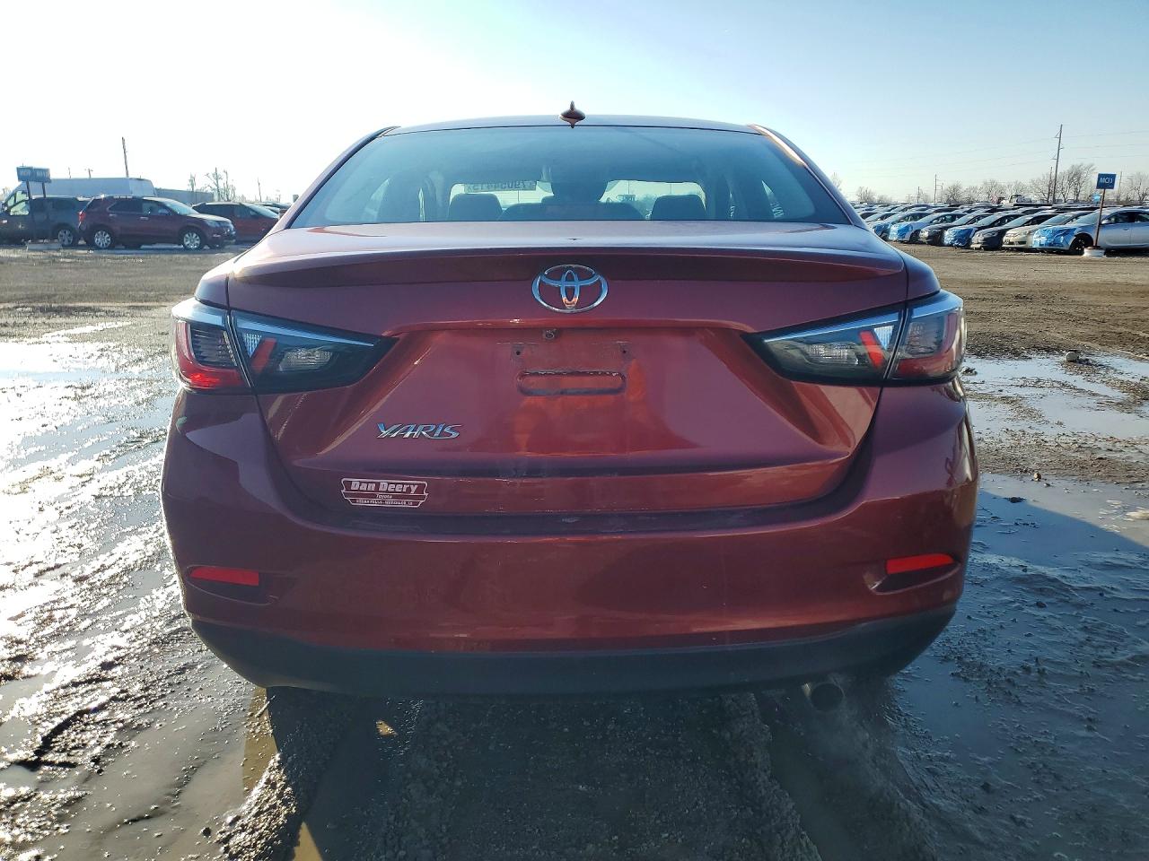 2019 TOYOTA YARIS LE photo 11