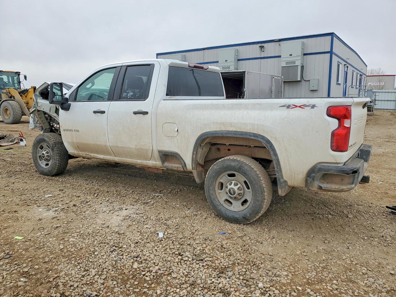 2021 CHEVROLET SILVERADO K2500 HEAVY DUTY photo 3