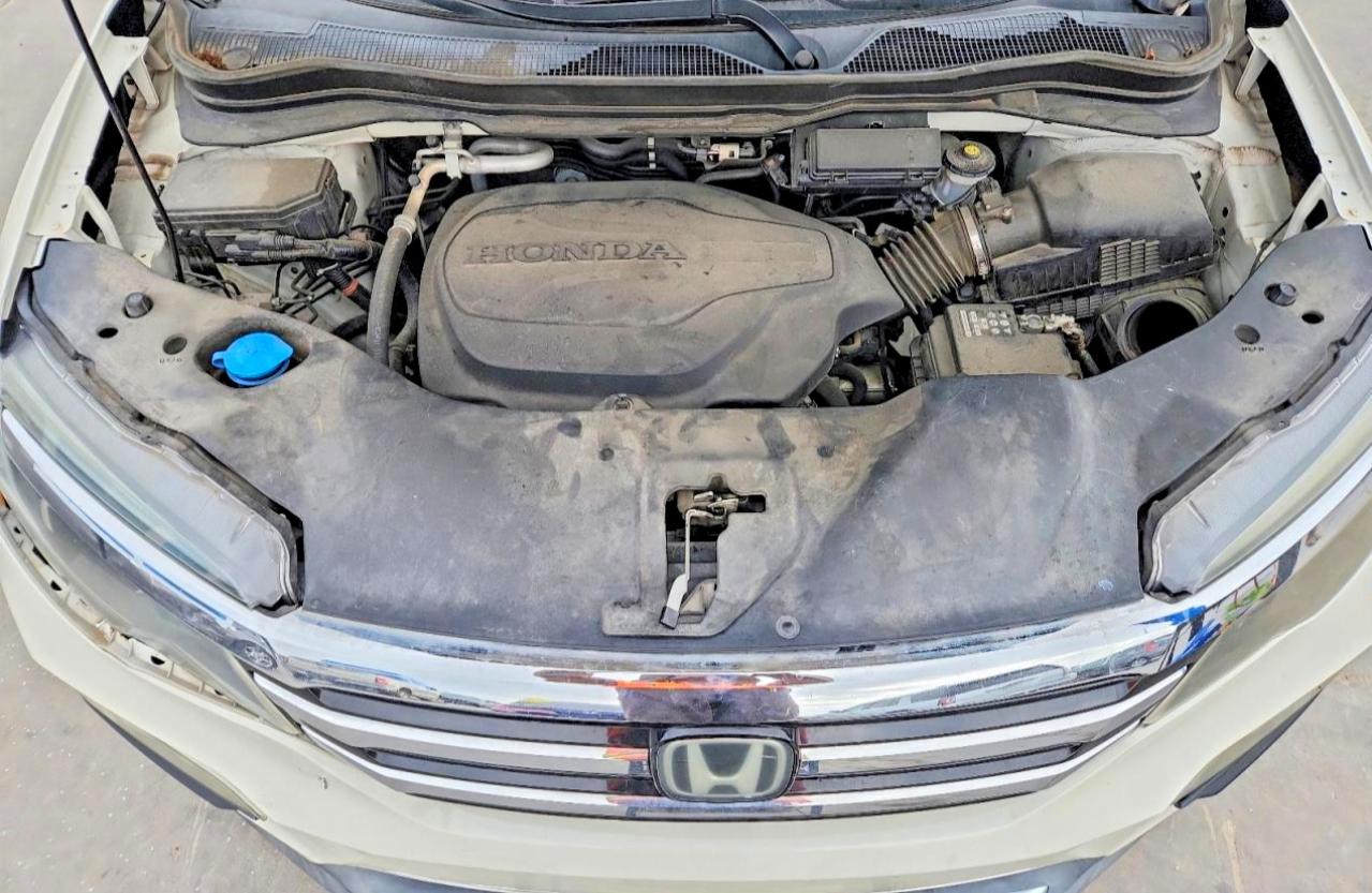 2016 HONDA PILOT TOURING photo 23