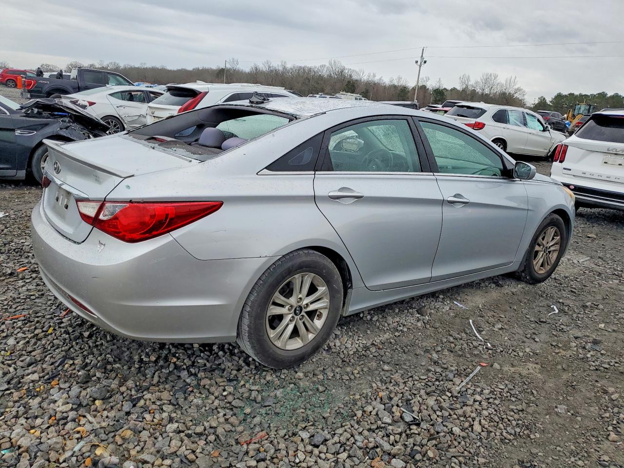 2013 HYUNDAI SONATA GLS photo 5