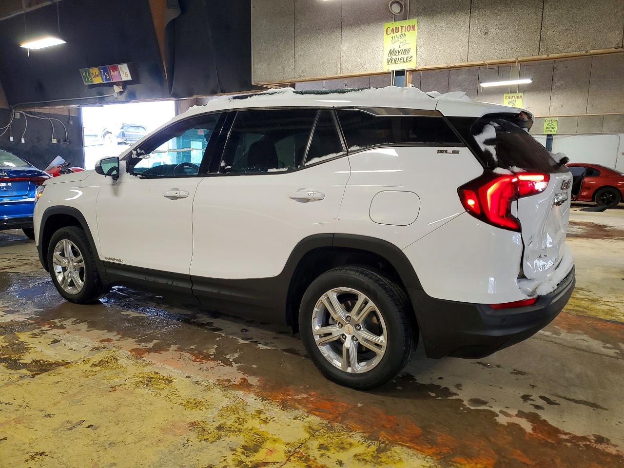 2019 GMC TERRAIN SLE photo 3