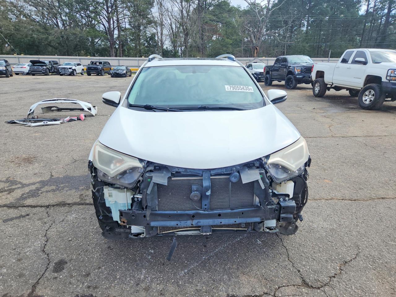 2016 TOYOTA RAV4 XLE photo 5