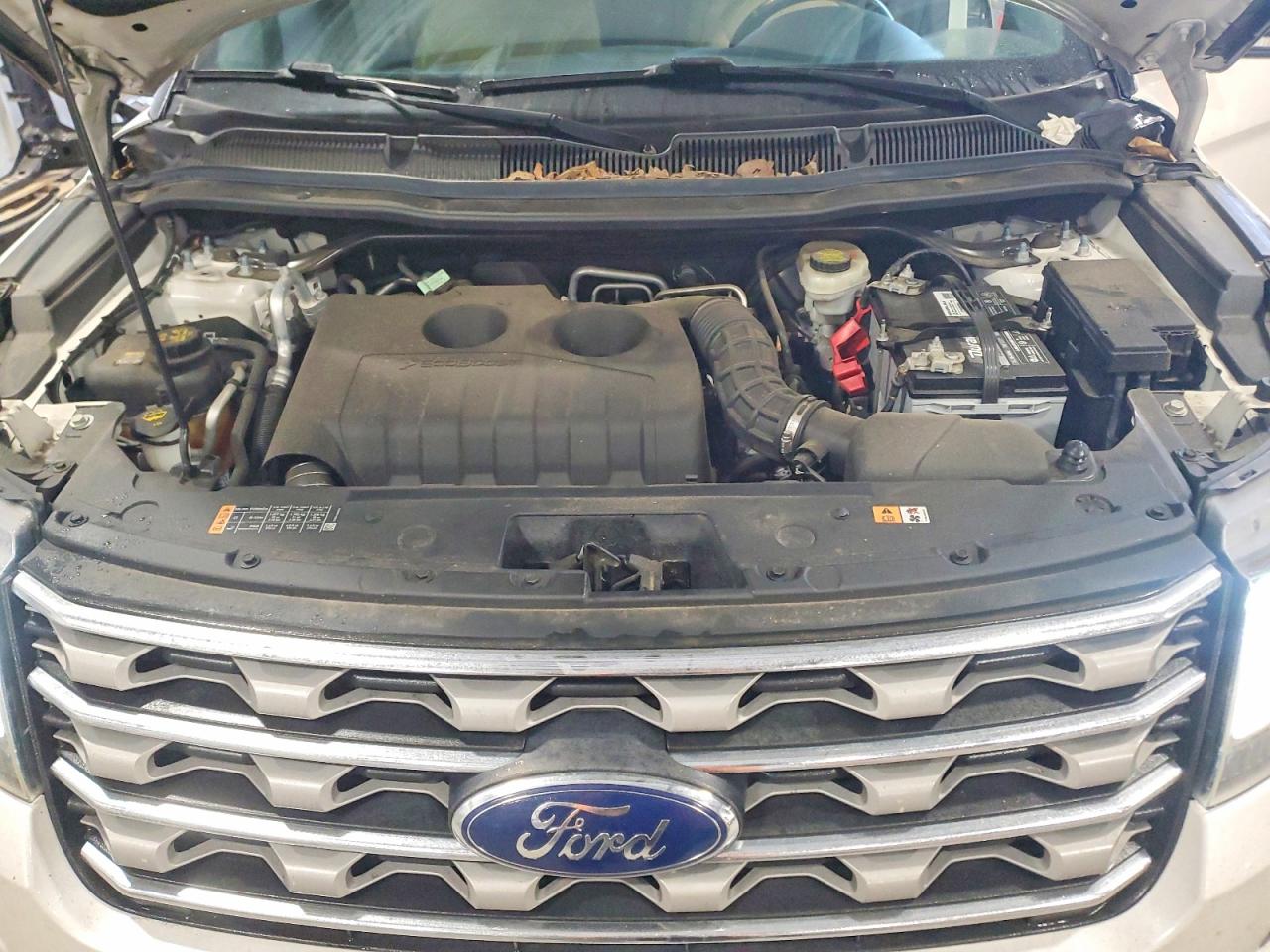 2017 FORD EXPLORER XLT photo 12