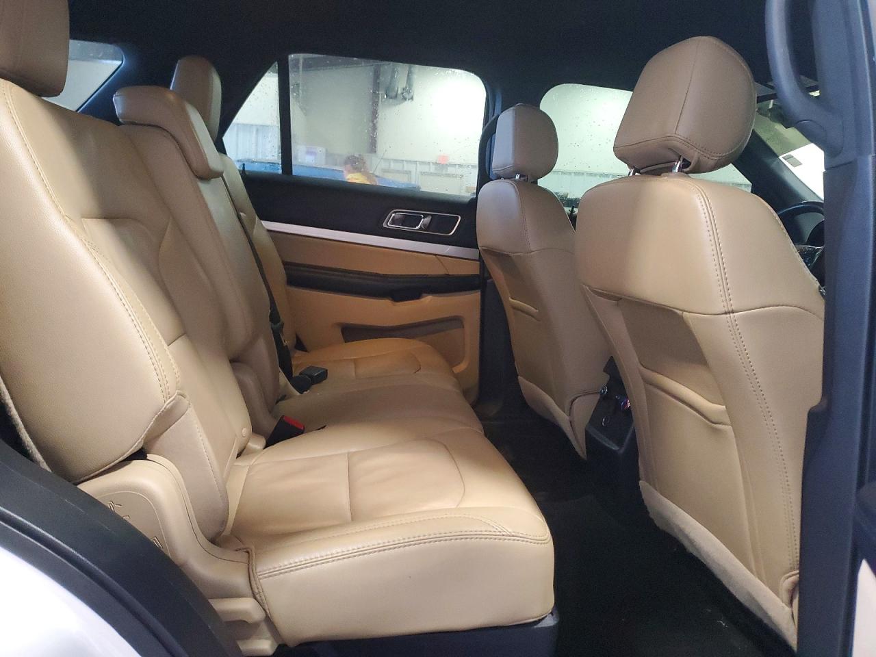 2017 FORD EXPLORER XLT photo 11
