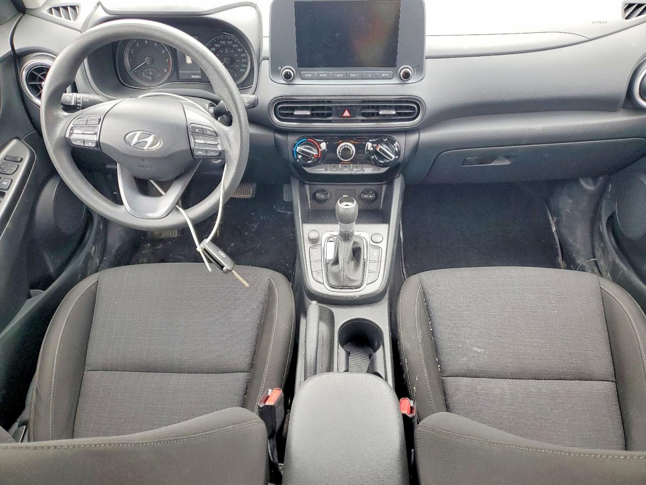 2022 HYUNDAI KONA SE photo 15