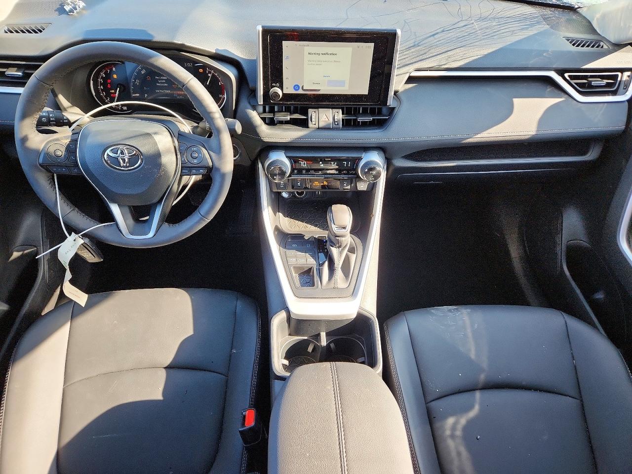 2025 TOYOTA RAV4 XLE PREMIUM photo 15
