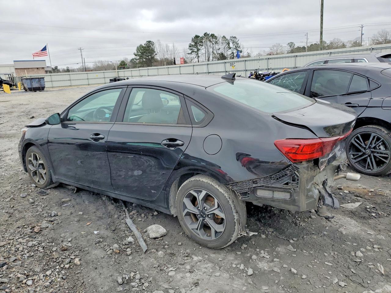 2021 KIA FORTE LXS photo 3