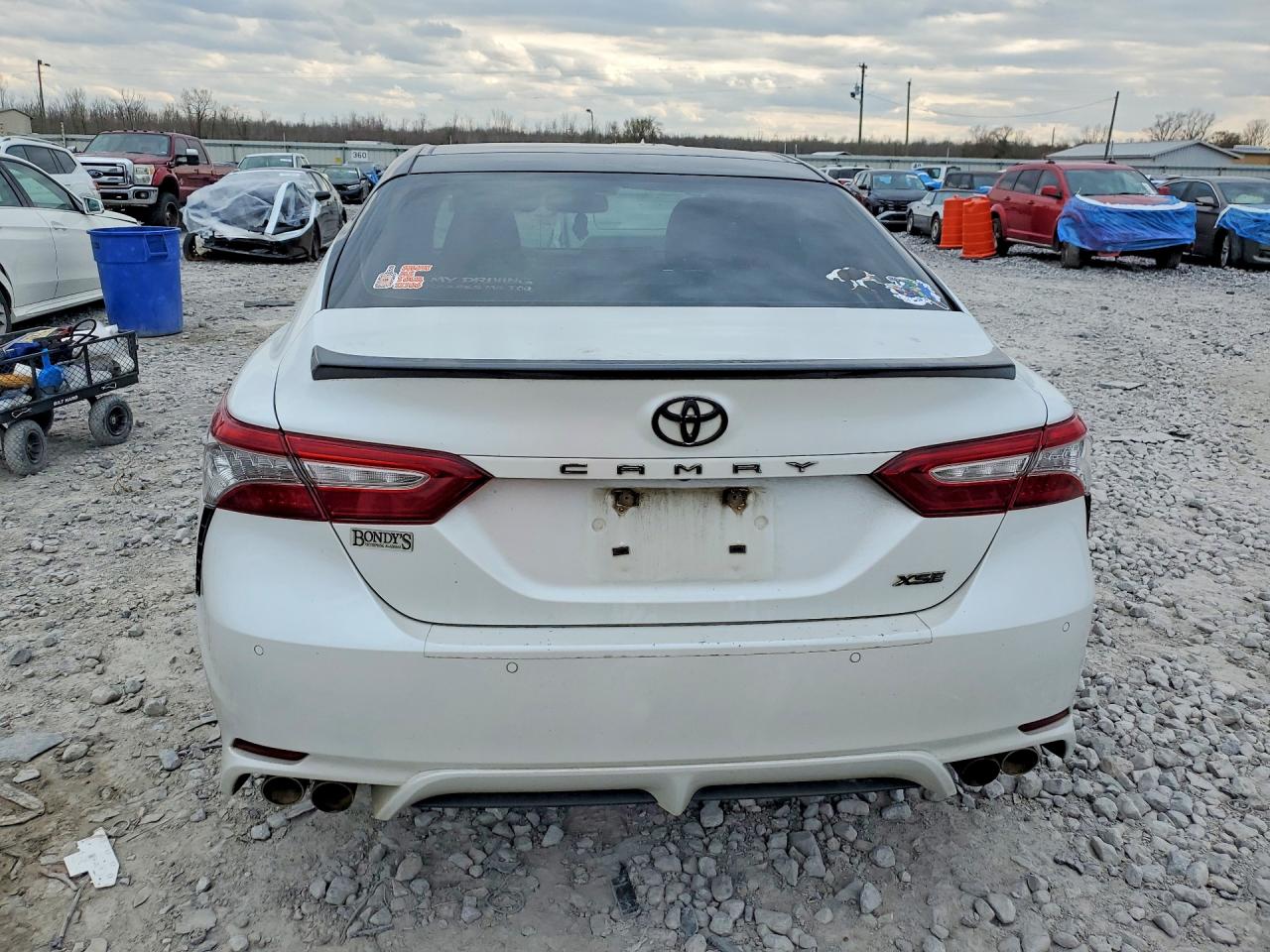 2018 TOYOTA CAMRY XSE photo 11