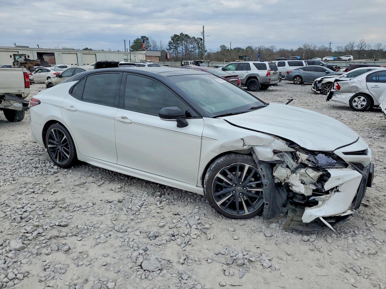 2018 TOYOTA CAMRY XSE photo 7