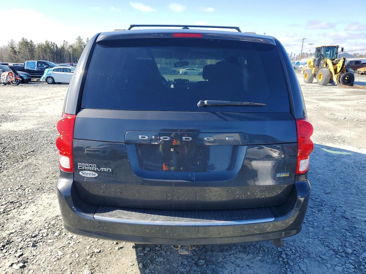 2012 DODGE GRAND CARAVAN SE photo 11