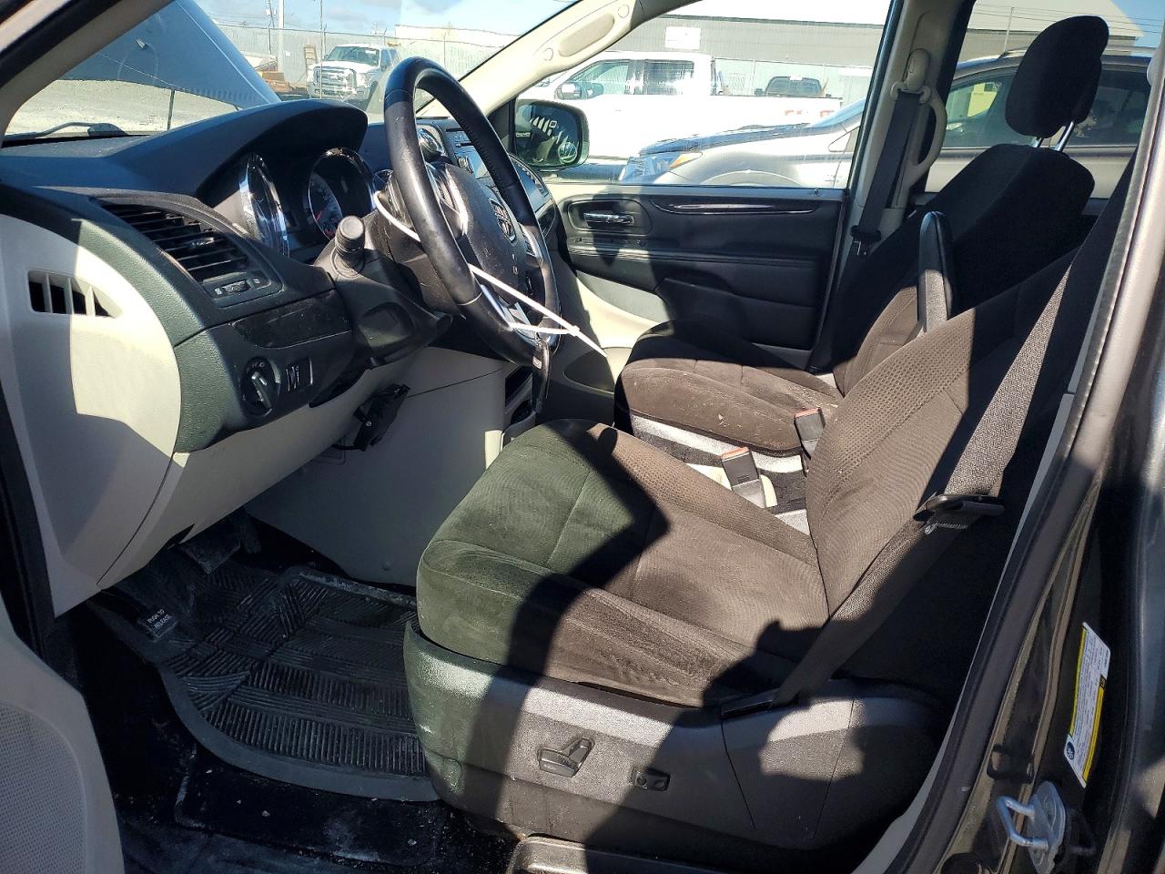 2012 DODGE GRAND CARAVAN SE photo 13