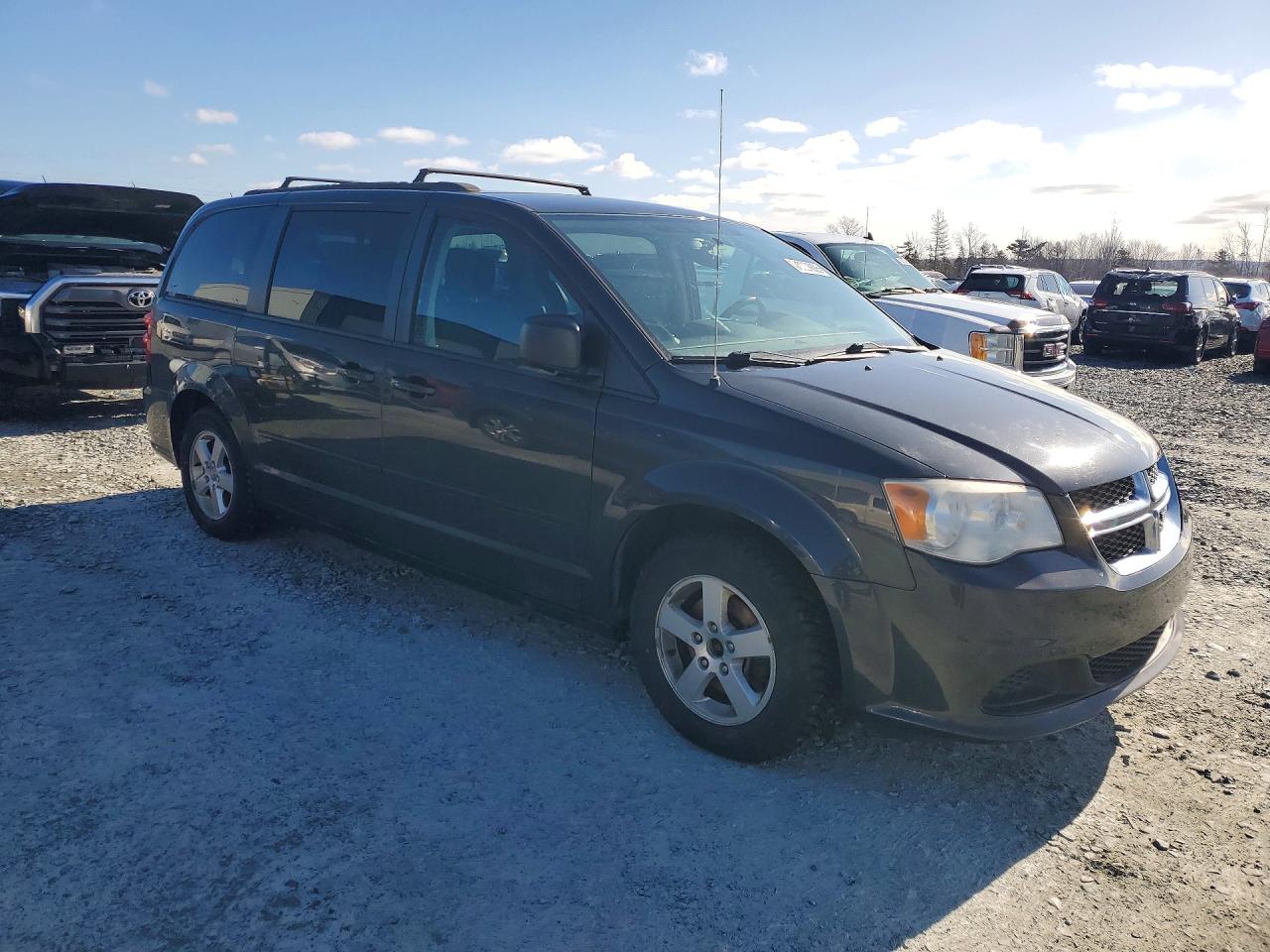 2012 DODGE GRAND CARAVAN SE photo 7