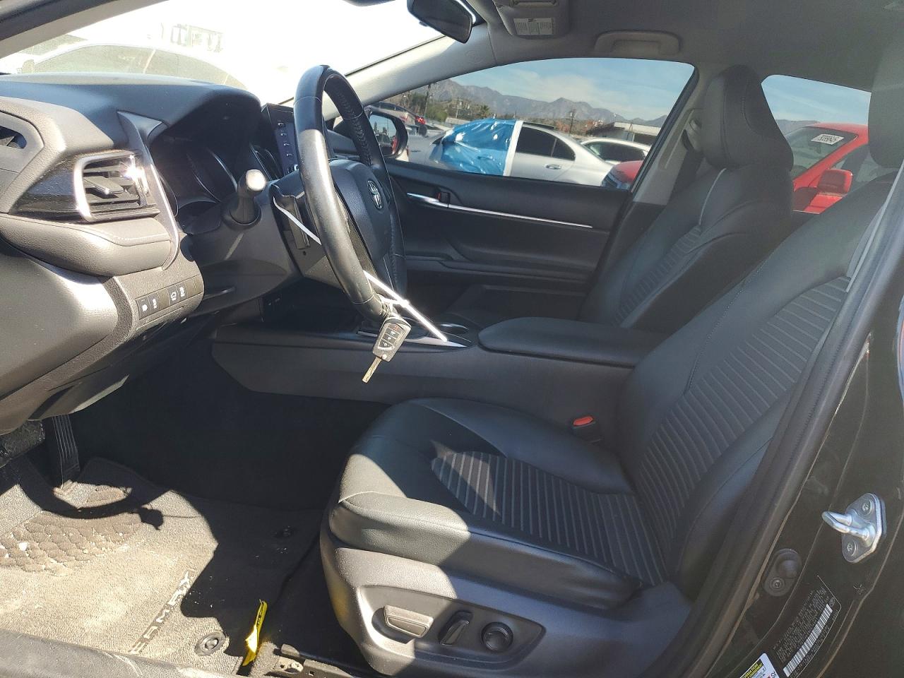 2022 TOYOTA CAMRY SE photo 7