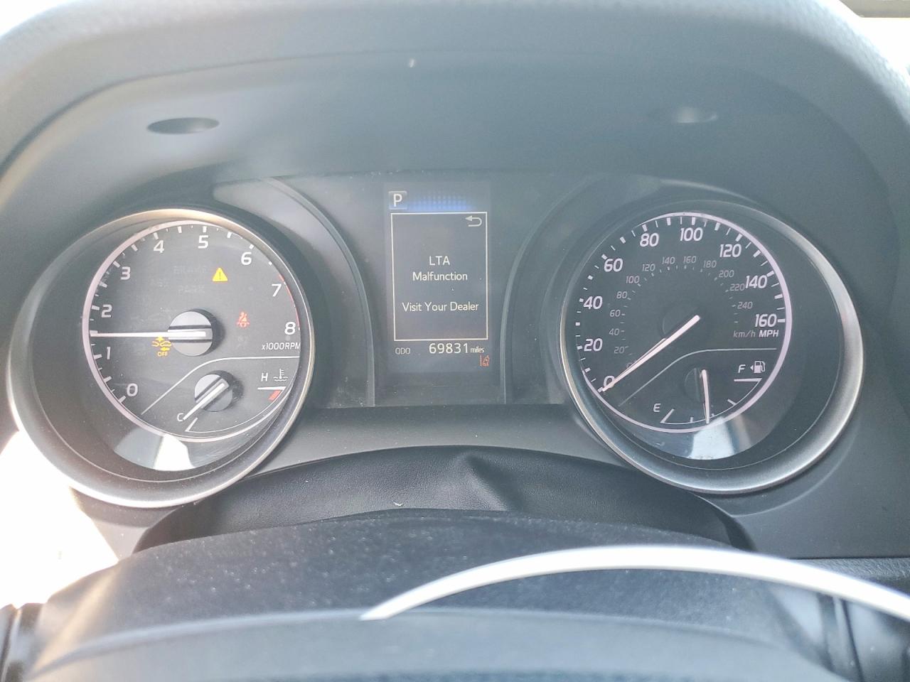 2022 TOYOTA CAMRY SE photo 9