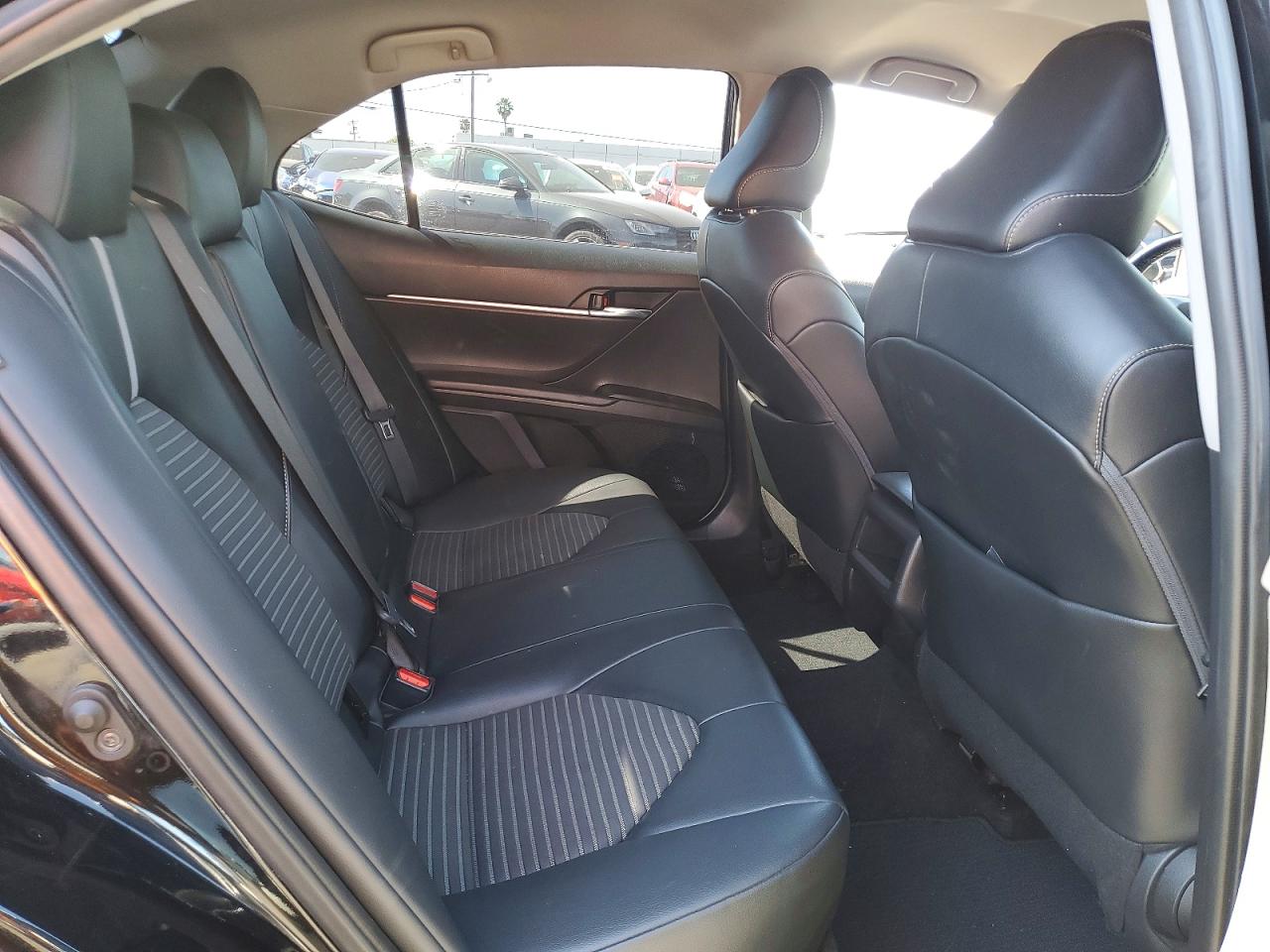 2022 TOYOTA CAMRY SE photo 10