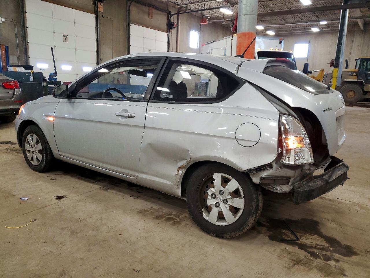 2010 HYUNDAI ACCENT GS photo 2
